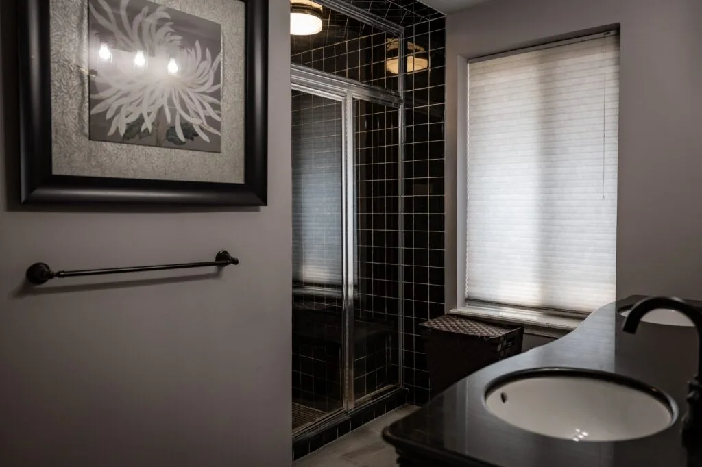 Heroes House interior photo 4
