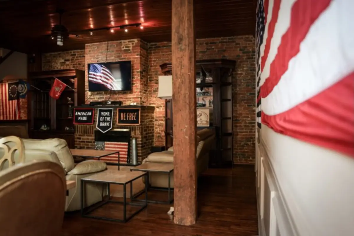 Heroes House — Men's Only Veterans Recovery recovery house in Center City Philadelphia, PA