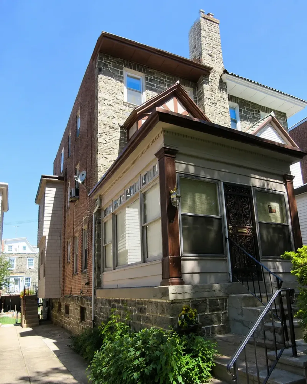 The Wyndale House — Men's Only Substance Use recovery house in West Philadelphia, PA